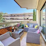 Spacieux A 150m De La 2 Terrasses *