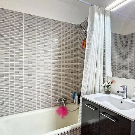 Spacieux A 150m De La 2 Terrasses Lejlighed *