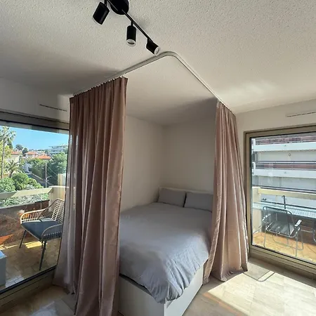 Spacieux A 150m De La 2 Terrasses * Antibes